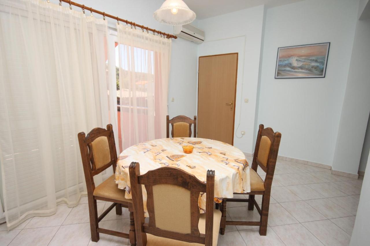 Apartments With A Parking Space Tkon, Pasman - 6216 Bagian luar foto